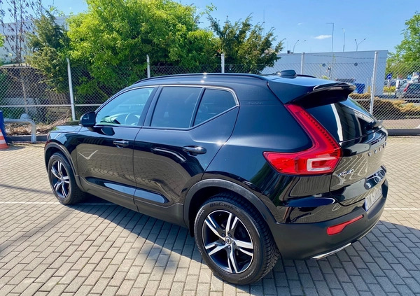 Volvo XC 40 cena 119000 przebieg: 122000, rok produkcji 2020 z Wrocław małe 154